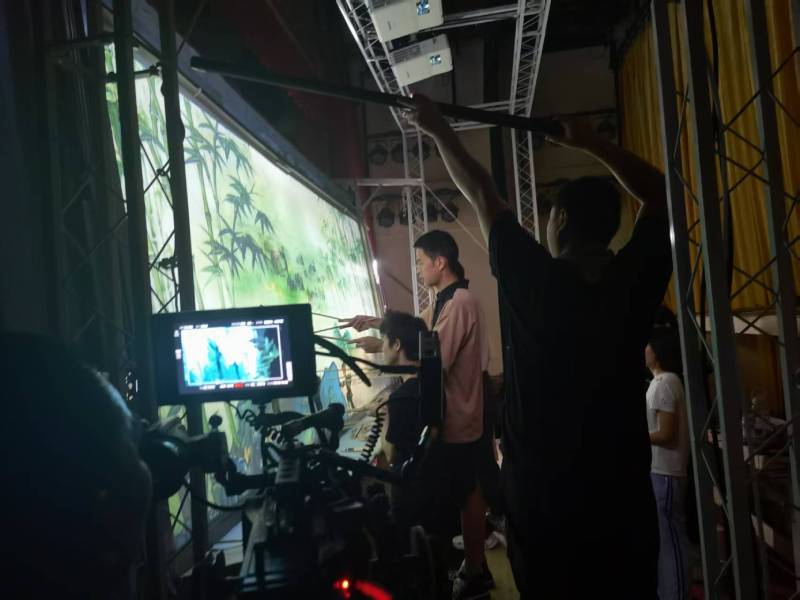 宜君县TVC拍摄公司：美妆时尚造梦师，雕琢细节中的高级质感